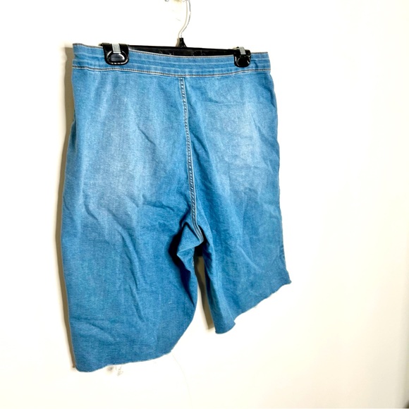 Noisy May soft and stretchy high waisted shorts - Picture 2 of 2